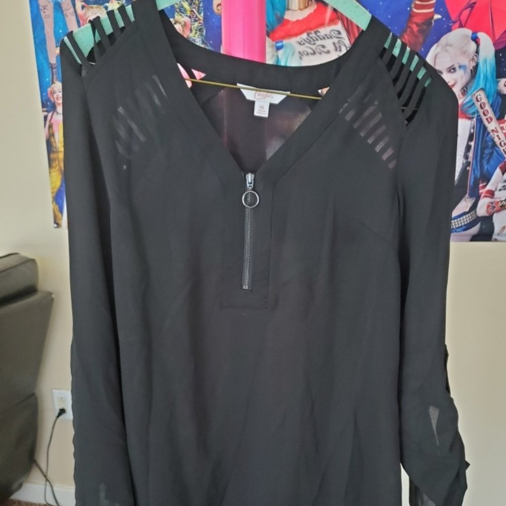 Candie's black blouse